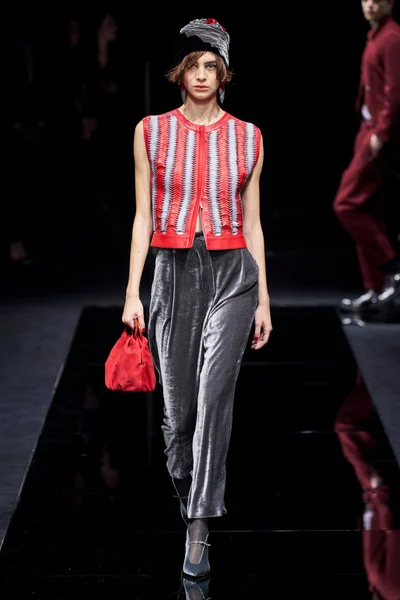 Look 33